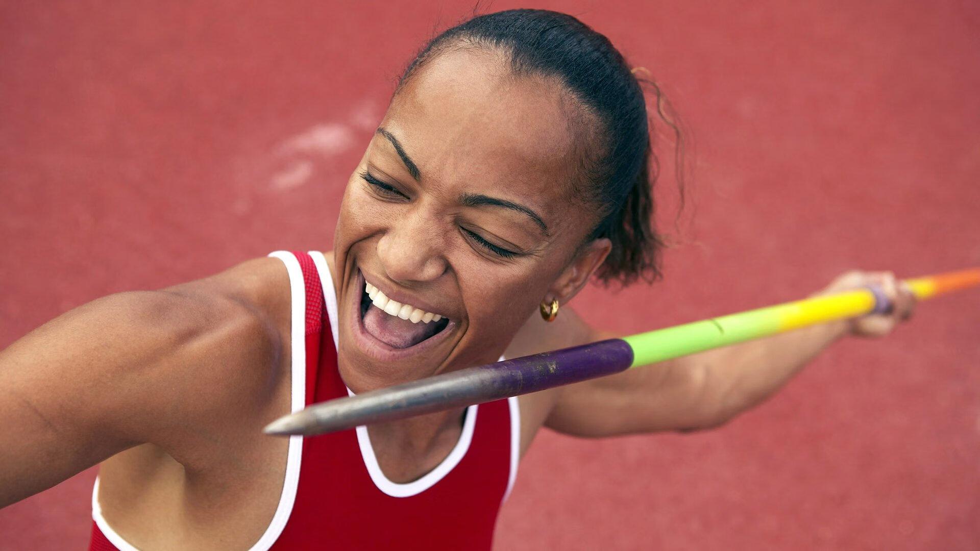 意媒曝重磅转会动态，诺丁汉森林与那不勒斯竞逐恩多耶，奥利韦拉